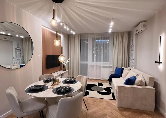 Mia Warsaw - Rotunda